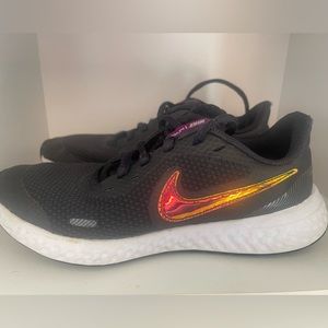 Nike Revolution kids running shoes